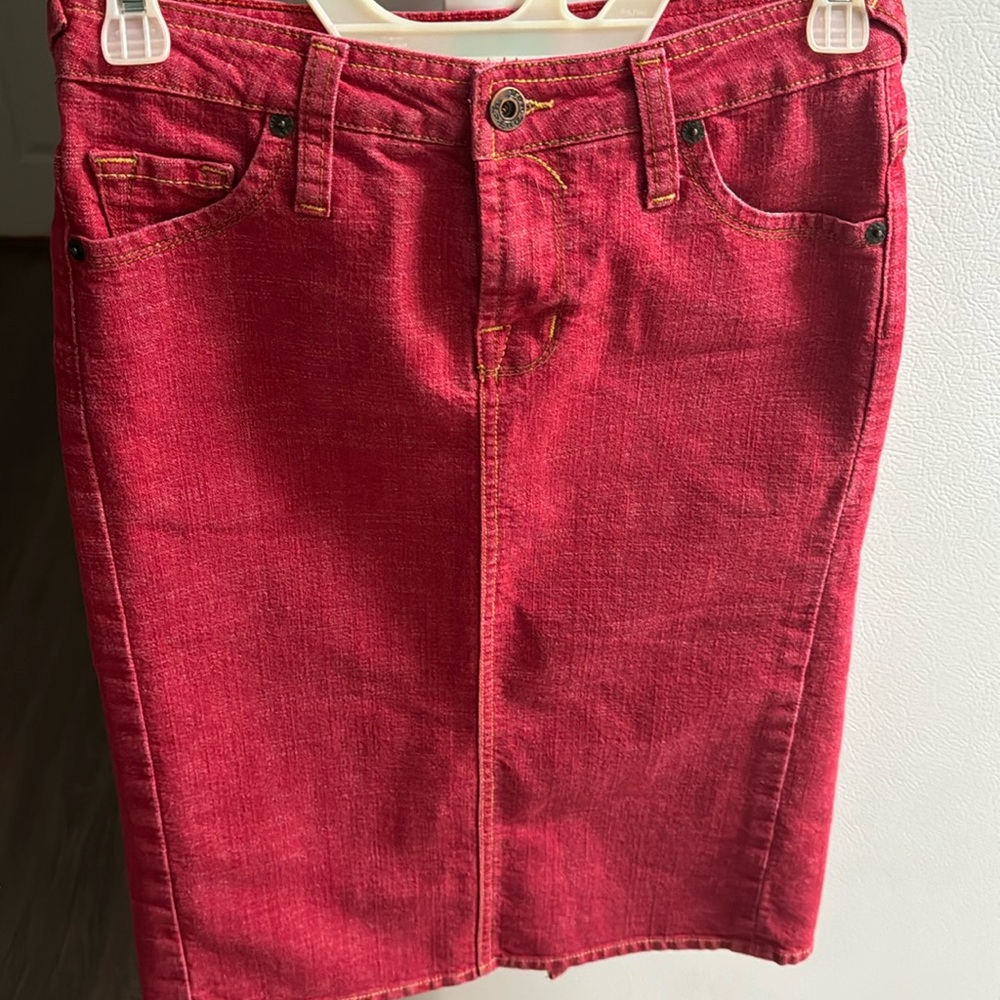 Used Von Dutch skirt.